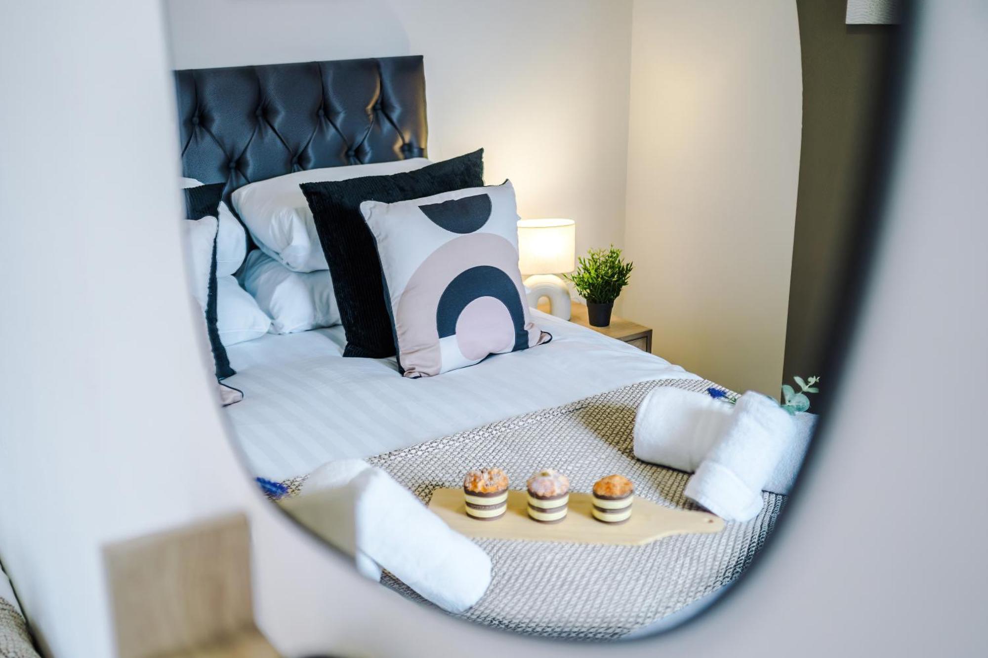 New! Stunning 2-Bed City-Centre Home In Chester By 53 Degrees Property - Ideal For Couples & Groups - Sleeps 6! Екстер'єр фото