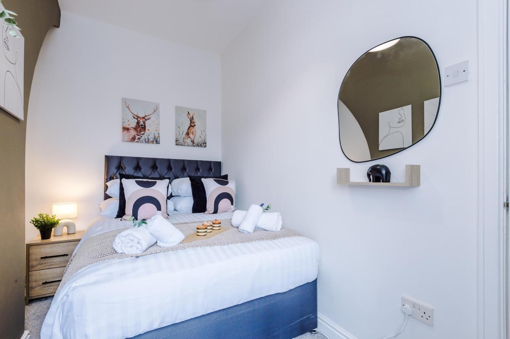 New! Stunning 2-Bed City-Centre Home In Chester By 53 Degrees Property - Ideal For Couples & Groups - Sleeps 6! Екстер'єр фото